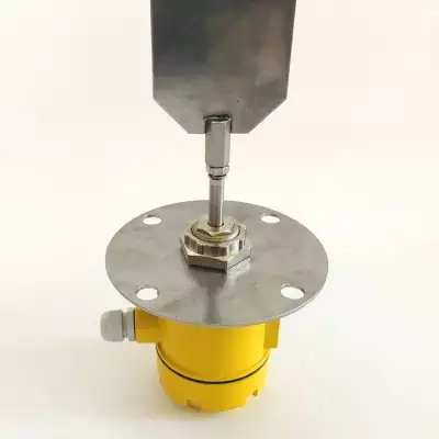 旋轉(zhuǎn)式堵煤開(kāi)關(guān)SBNZX-150A、造紙廠塊狀物檢測(cè)料位開(kāi)關(guān)RF961G-M22廠家
