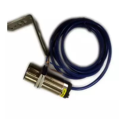 SS2-220V-B-1提升機(jī)速度開(kāi)關(guān)、SSS-HL速度傳感器安裝在被傳動(dòng)軸旁廠家