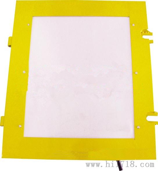 LDM-T溜槽堵塞檢測(cè)開(kāi)關(guān),LDM-G型溜槽堵塞保護(hù)裝置安裝與接線安裝方法:1、在溜槽側(cè)壁一適當(dāng)位置開(kāi)240×260長(zhǎng)方口,然后在開(kāi)口上方約100~200mm處,溜槽內(nèi)壁焊接一塊長(zhǎng)300mm左右的擋板,以防大塊物料落下直接沖擊活動(dòng)門(mén)發(fā)生誤動(dòng)作。再用隨機(jī)所配橡膠板將開(kāi)口完全覆蓋、封閉。1、將本裝置用M10×25螺栓緊固在彎角件上即可。安裝要領(lǐng)及主要事項(xiàng),1、本系列溜槽堵塞開(kāi)關(guān)可兩個(gè)為一組,安裝于溜槽相對(duì)的并且不受物料沖擊的兩個(gè)側(cè)壁上,高度根據(jù)用戶需要而定。一般安裝在溜槽底部向上三分之二高度為宜。2、本系列產(chǎn)品裝置也可用四個(gè)分兩組使用,一組安裝在溜槽側(cè)壁從底算起三分之一相對(duì)高度,作為輕度堵塞檢測(cè)。溜槽堵塞開(kāi)關(guān)用于接振打裝置信號(hào),當(dāng)溜槽發(fā)生堵塞時(shí),振打裝置接收到信號(hào)后,便開(kāi)始振打;另一組安裝底部三分之二處,作為重度堵塞時(shí)輸出停機(jī)信號(hào)。,堵塞保護(hù)裝置 LDM-T溜槽堵塞檢測(cè)開(kāi)關(guān),堵塞保護(hù)裝置